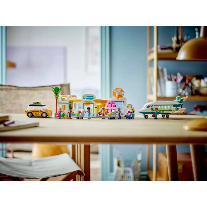 LEGO FRIENDS 42656 Летище и самолет в Хартлейк Сити