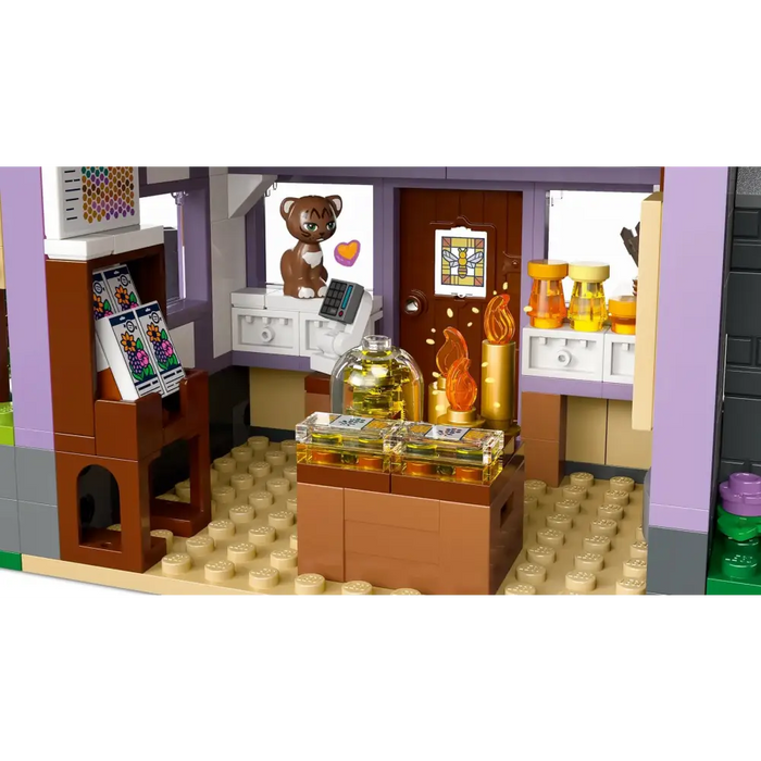 LEGO FRIENDS 42669 Къща на пчеларя и цветна градина