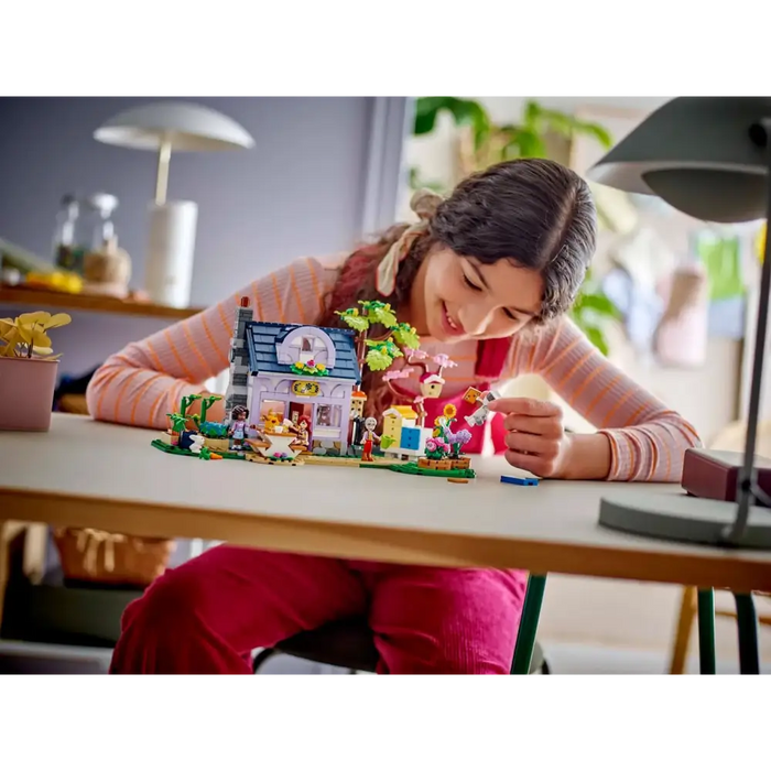 LEGO FRIENDS 42669 Къща на пчеларя и цветна градина