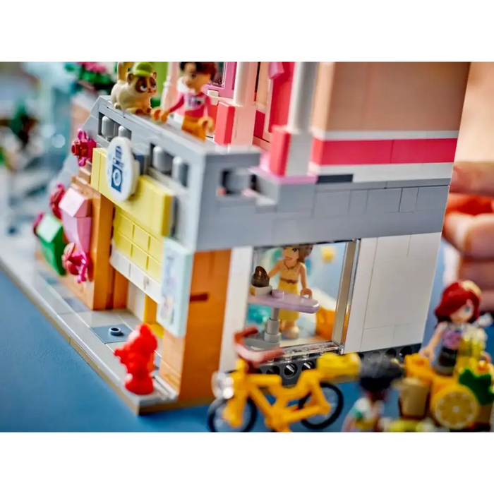 LEGO FRIENDS 42670 Апартаменти и магазини в Хартлейк Сити