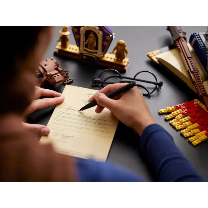 LEGO HARRY POTTER 76391 HOGWARTS ICONS - COLLECTORS’ EDITION