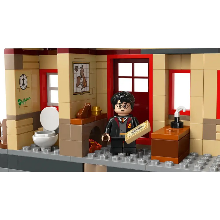 LEGO HARRY POTTER 76423 Хогуортс Експрес и гара Хогсмийд