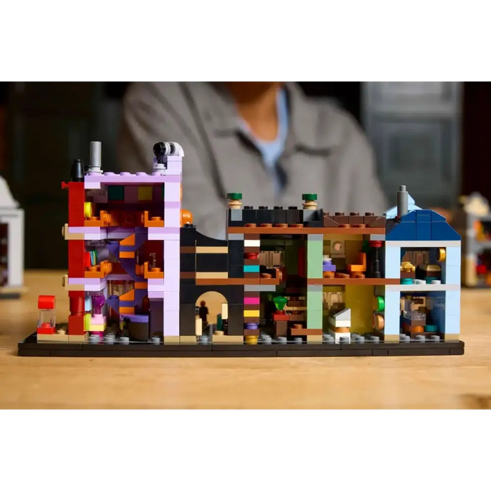 LEGO HARRY POTTER 76444 Diagon Alley Wizarding Shops