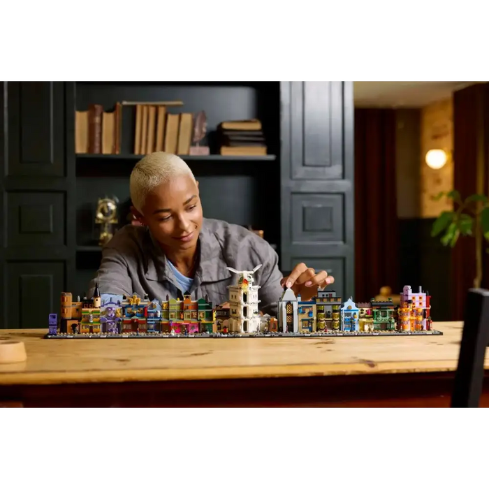 LEGO HARRY POTTER 76444 Diagon Alley Wizarding Shops