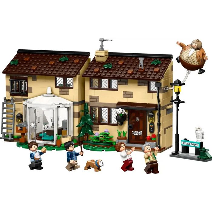 LEGO HARRY POTTER 76451 Privet Drive: Посещението на леля