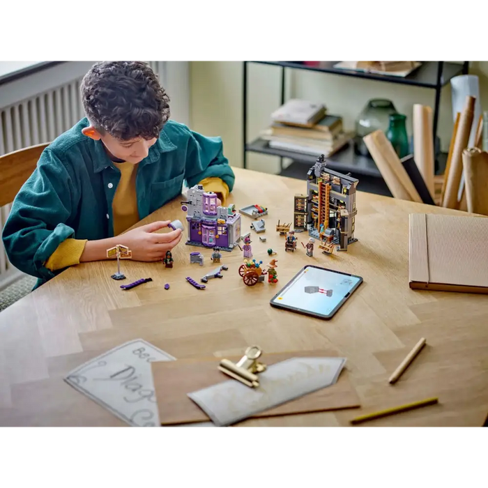 LEGO Harry Potter - Ollivanders аnd Madam Malkin’s Robes