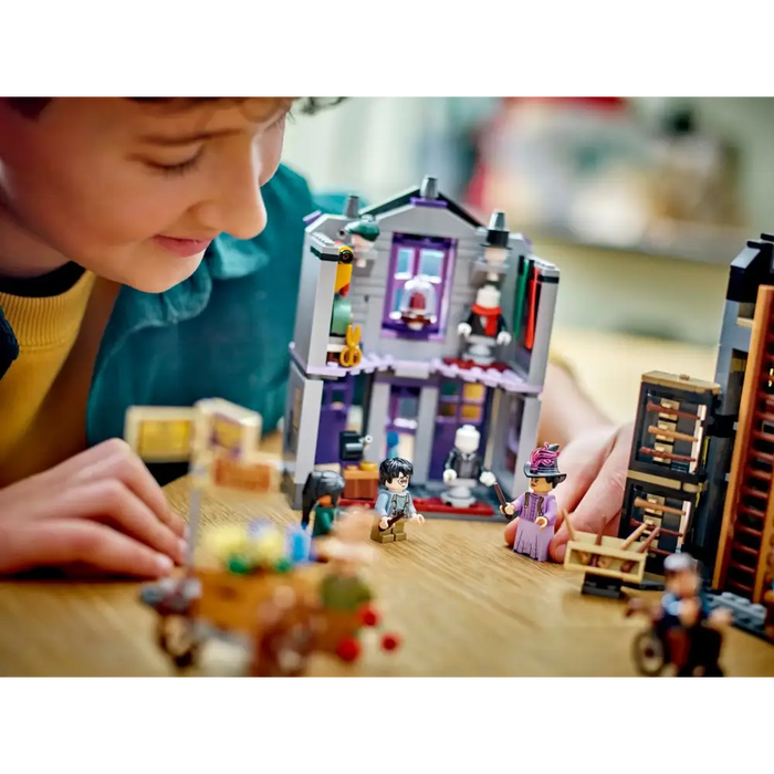 LEGO Harry Potter - Ollivanders аnd Madam Malkin’s Robes