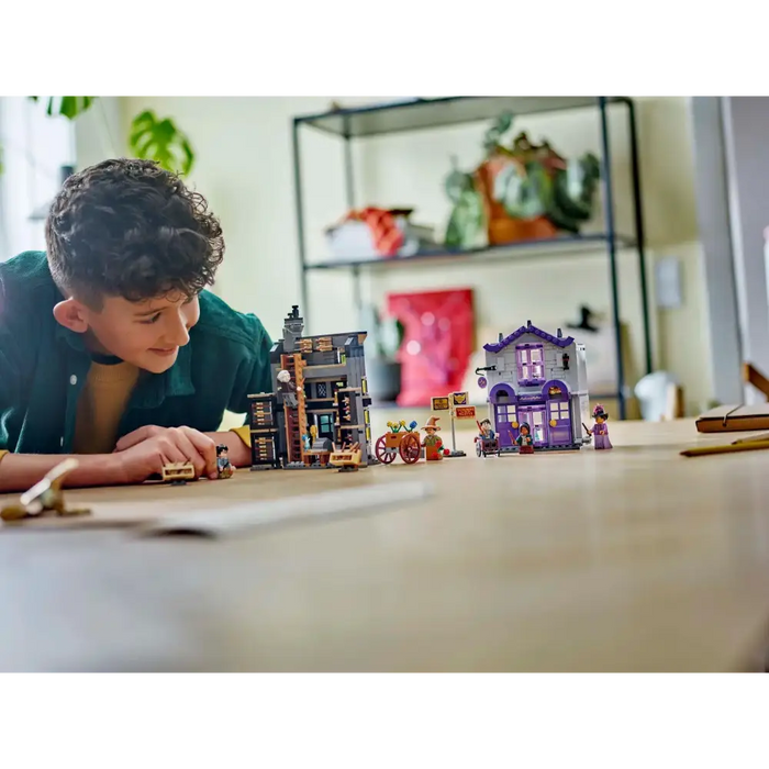 LEGO Harry Potter - Ollivanders аnd Madam Malkin’s Robes