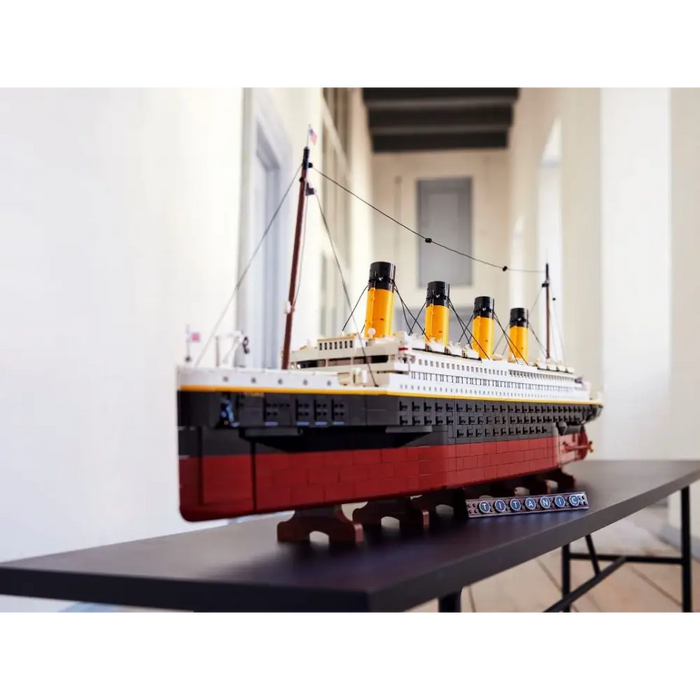 LEGO ICONS 10294 LEGO TITANIC