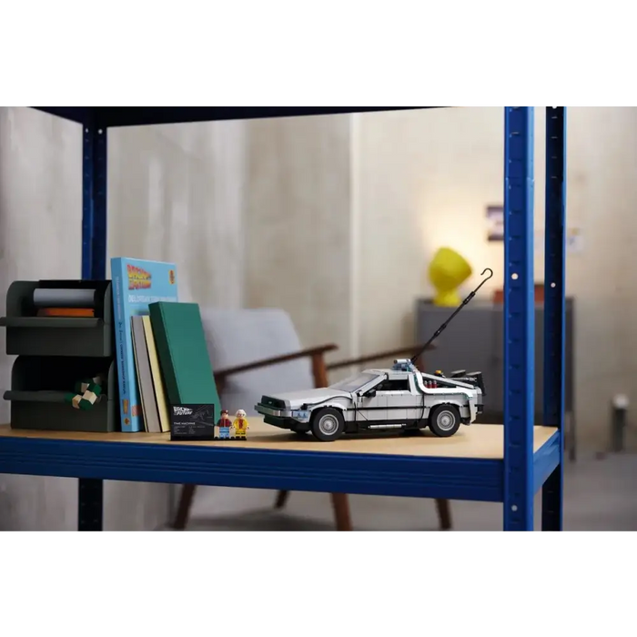 LEGO ICONS 10300 МАШИНА НА ВРЕМЕТО ОТ ОБРАТНО В БЪДЕЩЕТО