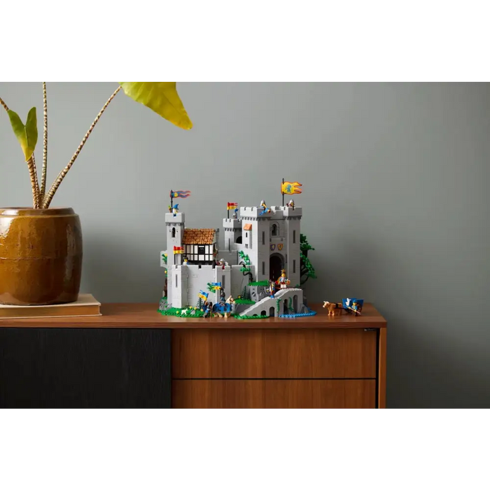 LEGO ICONS 10305 Лъвски рицарски замък