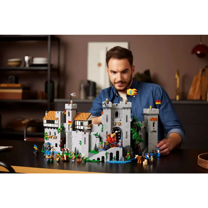 LEGO ICONS 10305 Лъвски рицарски замък