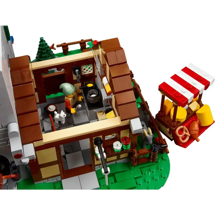 LEGO ICONS 10332 Средновековен градски площад