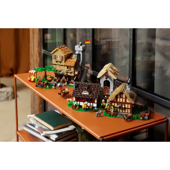 LEGO ICONS 10332 Средновековен градски площад