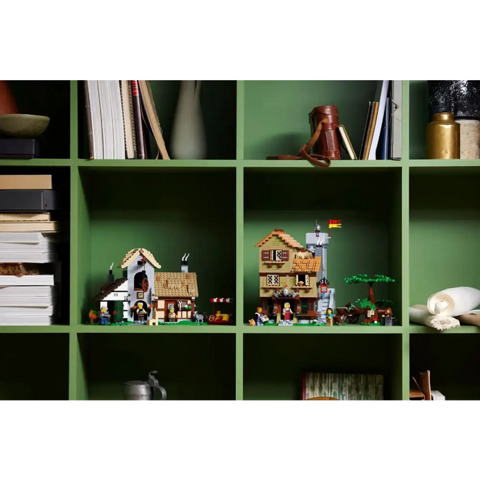 LEGO ICONS 10332 Средновековен градски площад