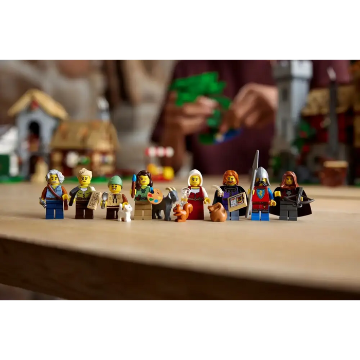 LEGO ICONS 10332 Средновековен градски площад