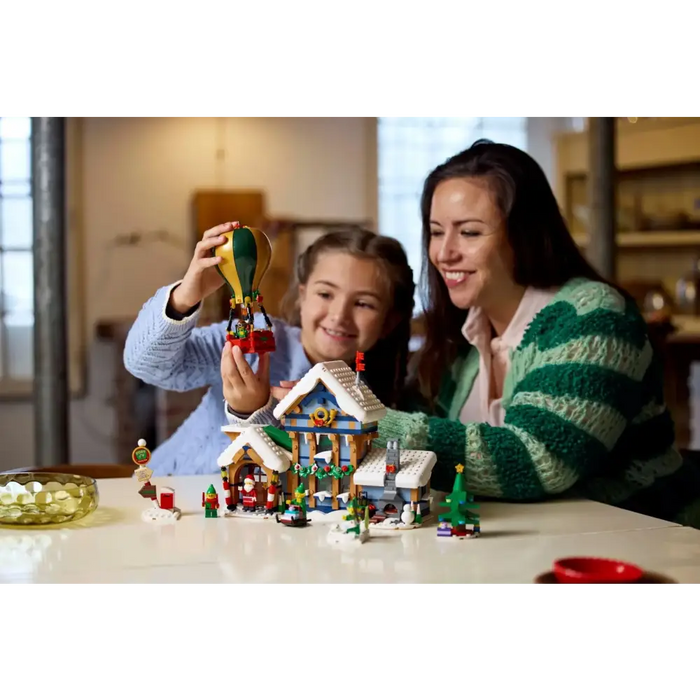 LEGO ICONS 10339 Пощата на Дядо Коледа