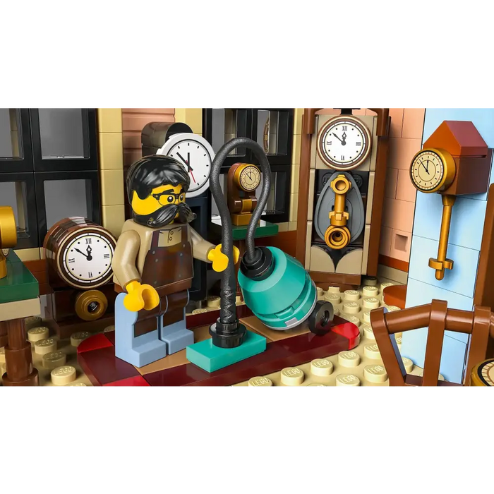 LEGO ICONS 10350 Tudor Corner