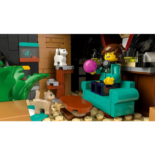 LEGO ICONS 10350 Tudor Corner