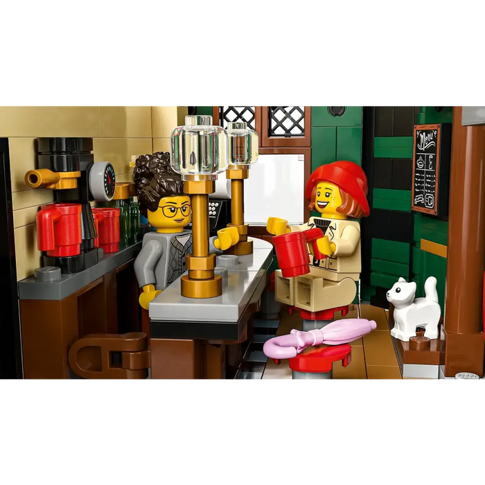 LEGO ICONS 10350 Tudor Corner