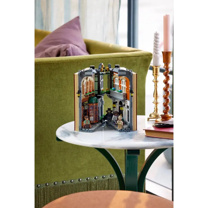 LEGO ICONS 10351 Шерлок Холмс: Кътче за книги