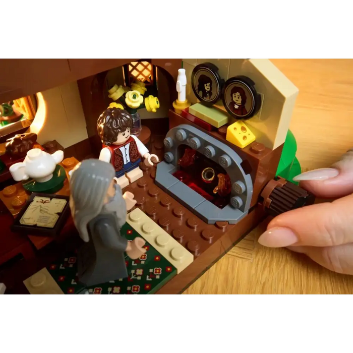 LEGO ICONS 10354 Властелинът на пръстените: Графство