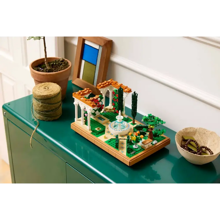 LEGO ICONS 10359 Градина с фонтан