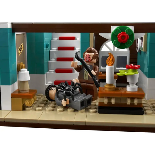 LEGO IDEAS 21330 САМ В ДОМА