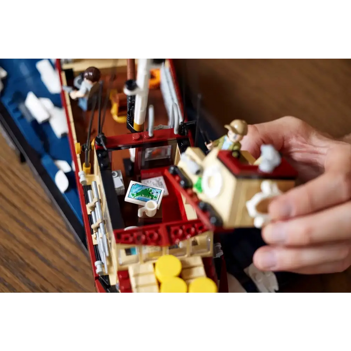 LEGO IDEAS 21350 Челюсти
