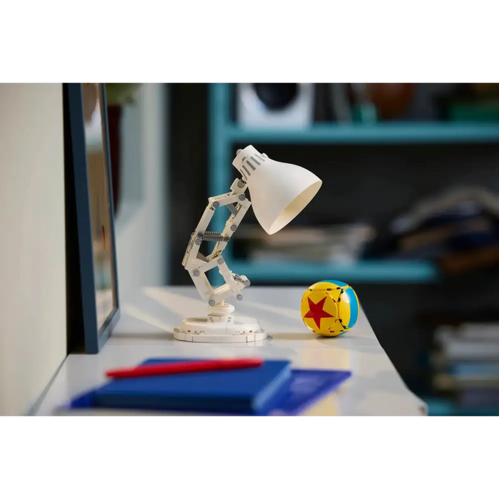 LEGO IDEAS 21357 Disney Pixar Luxo Jr.