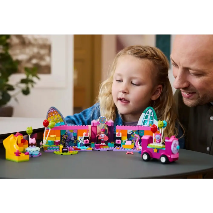 LEGO КЪЩАТА НА ГАБИ 10797 Парти стаята на Габи