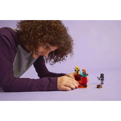 LEGO MINECRAFT 21266 The Nether Lava Battle