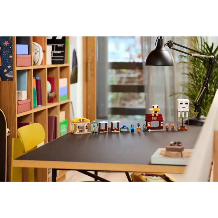 LEGO MINECRAFT 21273 The Ghast Balloon Village Attack