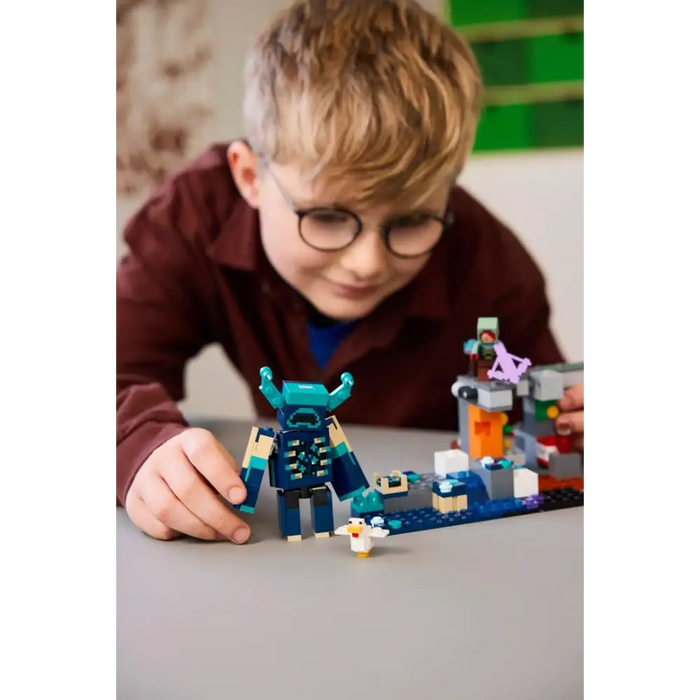 LEGO MINECRAFT 21274 The Warden Encounter