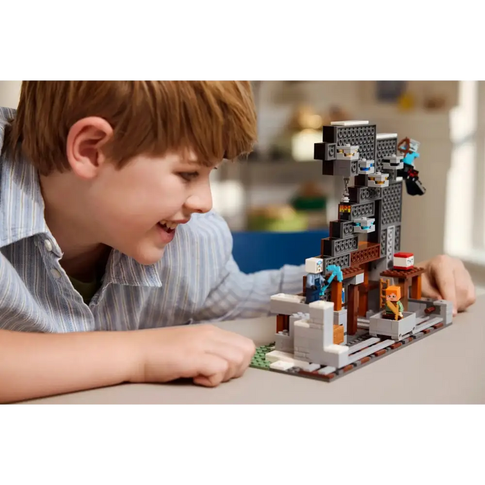 LEGO MINECRAFT 21277 The Pickaxe Mine