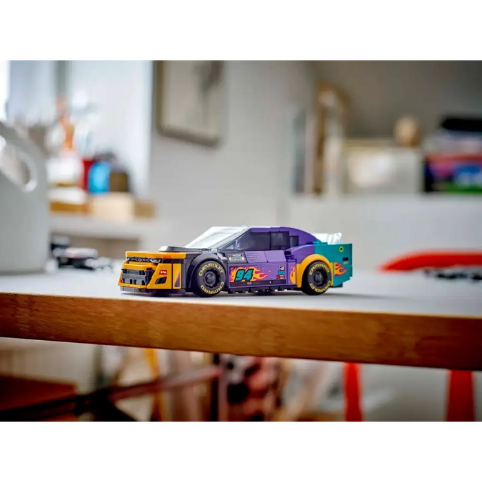 LEGO Speed Champions 76935 NASCAR следващо поколение