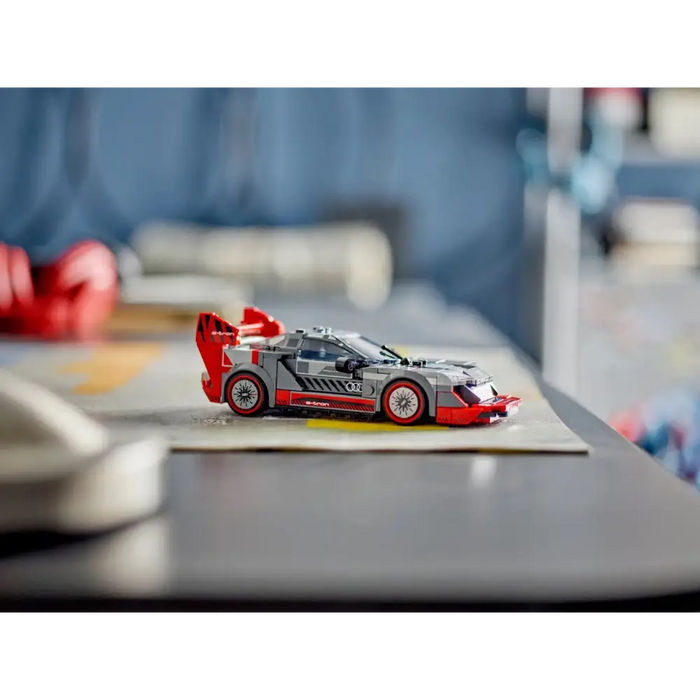 LEGO Speed Champions - Audi S1 e-tron Quattro Race Car