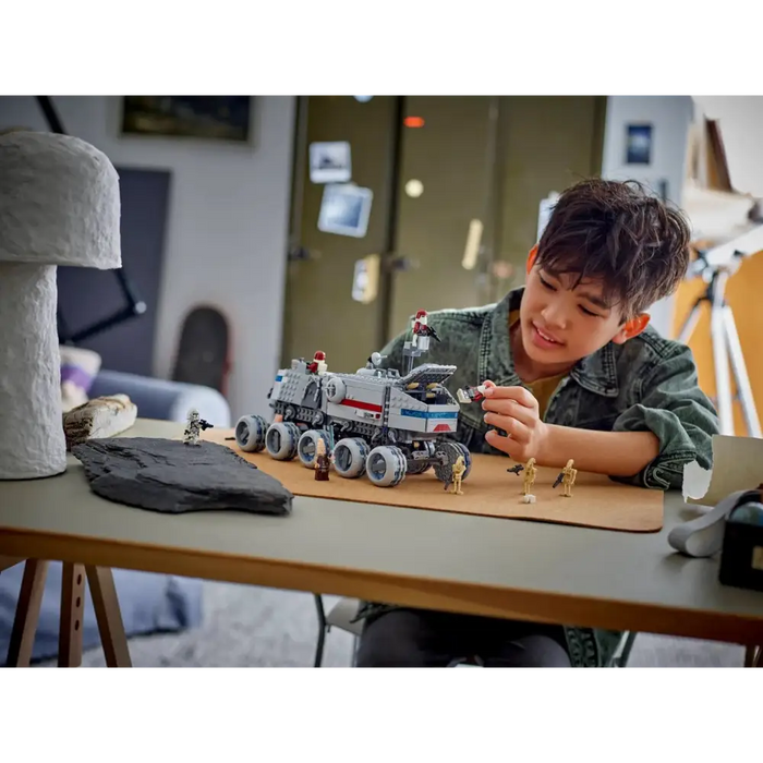 LEGO STAR WARS 75413 Republic Juggernaut