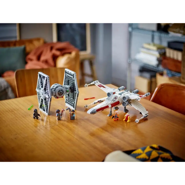LEGO Star Wars - Mash Up TIE Fighter X-Wing 75393
