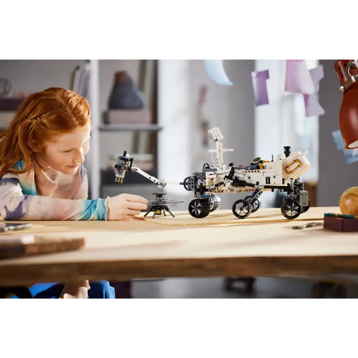 LEGO TECHNIC 42158 NASA MARS ROVER PERSEVERANCE