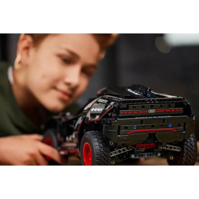 LEGO TECHNIC 42160 AUDI RS Q E-TRON