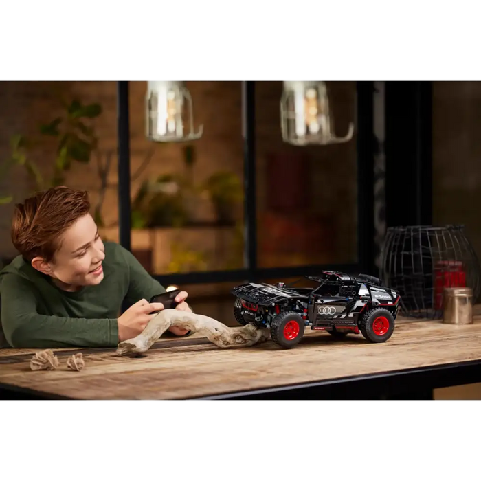 LEGO TECHNIC 42160 AUDI RS Q E-TRON