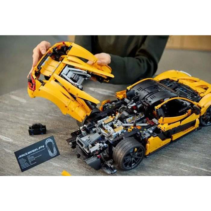 LEGO TECHNIC 42172 McLaren P1