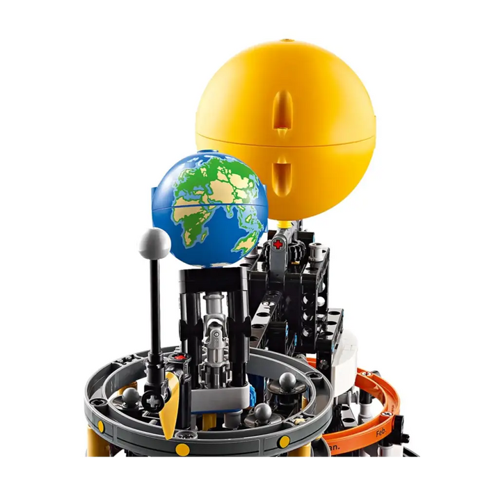 LEGO TECHNIC 42179 Planet Earth and Moon in Orbit