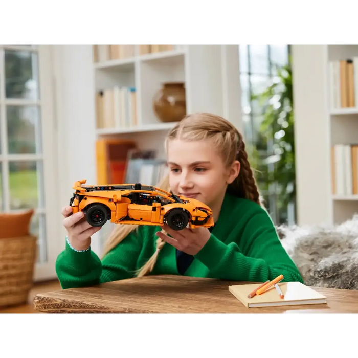 LEGO TECHNIC 42196 Lamborghini Huracán Tecnica Orange
