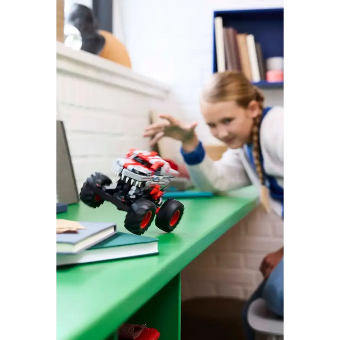 LEGO TECHNIC 42200 Monster Jam™ ThunderROARus™ с издърпващо