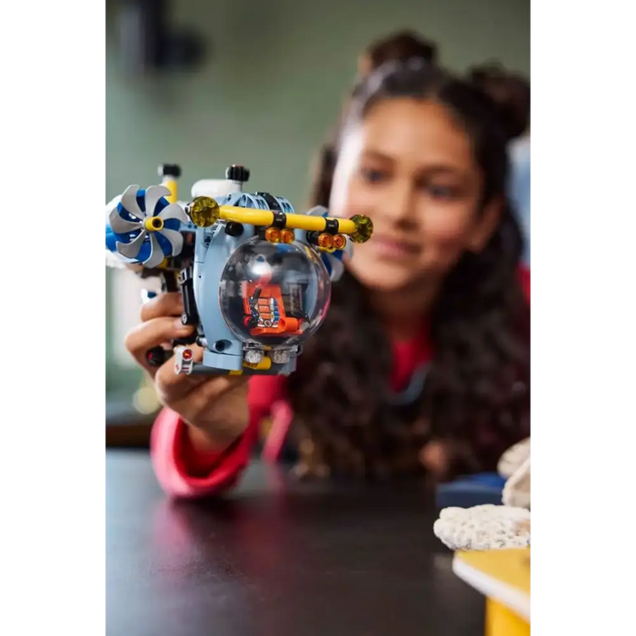 LEGO TECHNIC 42201 Подводница за дълбоководни изследвания