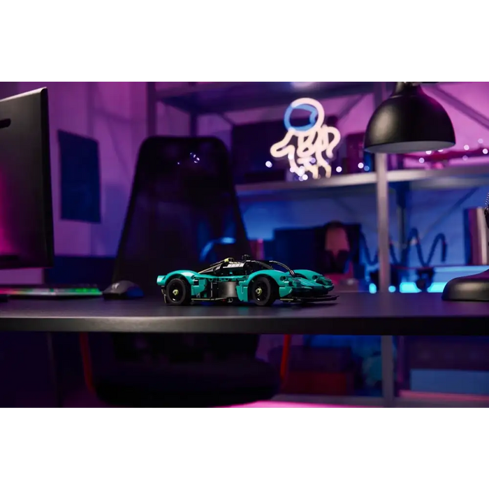 LEGO TECHNIC 42208 Aston Martin Valkyrie