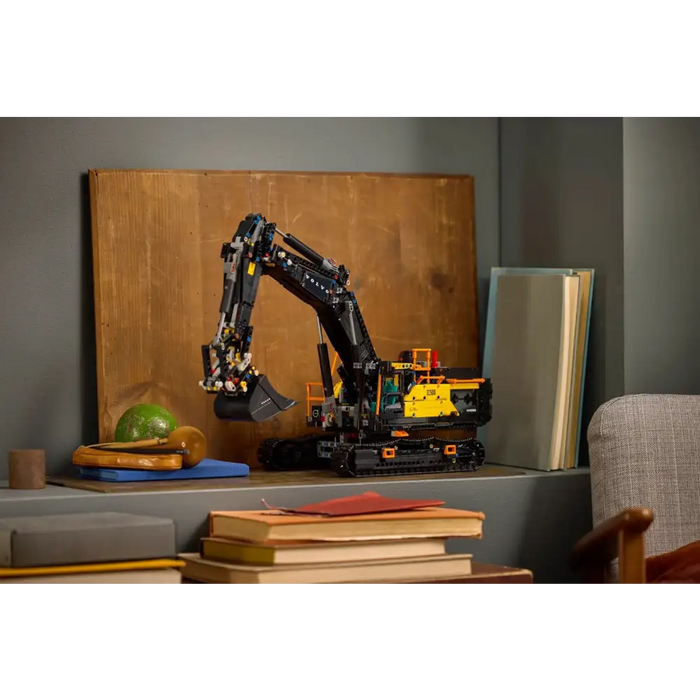 LEGO TECHNIC 42215 Хибриден багер Volvo EC500