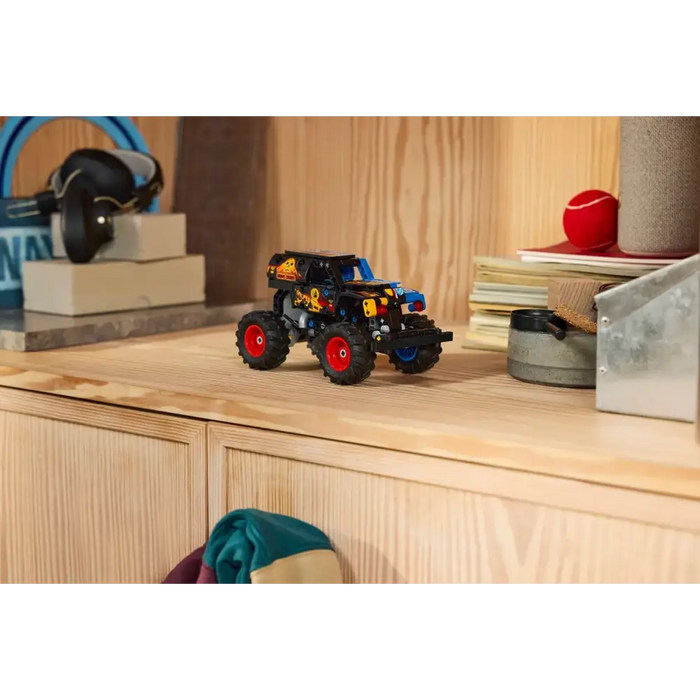 LEGO TECHNIC 42219 Monster Jam - Огън и лед - Grave Digger